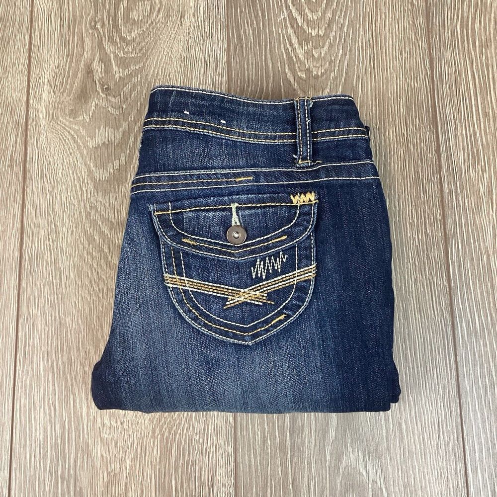 SO Juniors‎ Jeans Flare Dark Wash 9 Flaw 31 Inseam Stretch